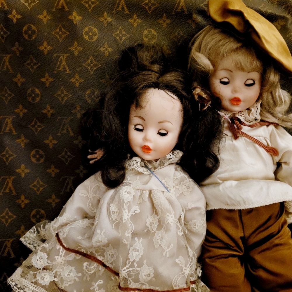 A sets of vintage haunted doll (dolls only) bought in Lane Crawford (Hong Kong)